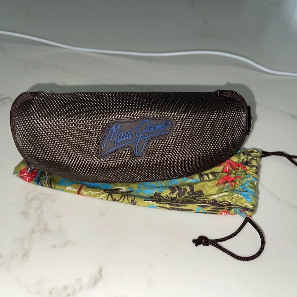 Maui Jim Black Banyans &‎ Hotsands Sunglasses Bundle